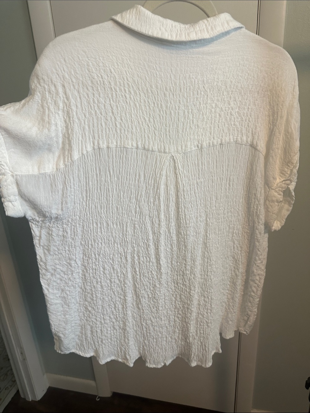 Jane and Delancey White Textured V-Neck Tunic - Picture 4 of 4